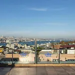 Raymond Old Hotel 4*