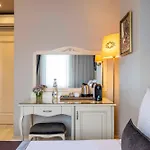Hotel Raymond Old