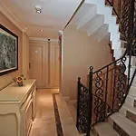Hotel Raymond Old 4*