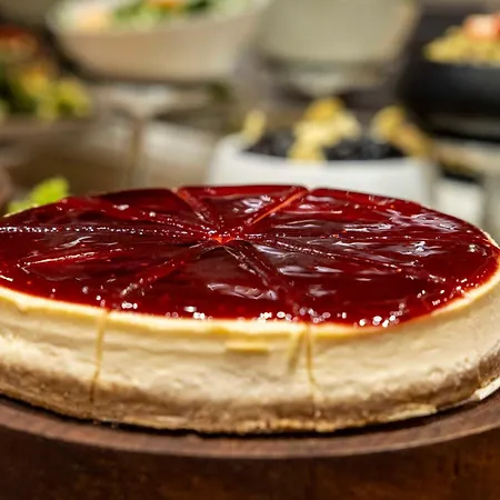 Raymond Old Hotel 4*