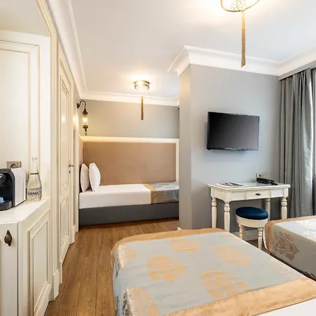 Hotel Raymond Old
