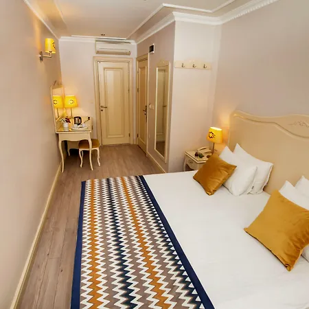 Raymond Old Istanbul