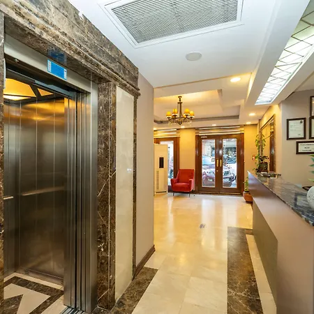 Raymond Old Hotel 4*