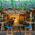 Otel Raymond Old
